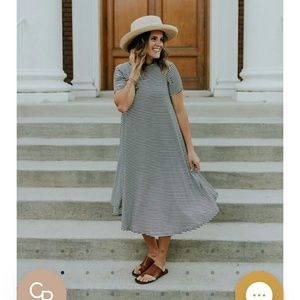 ISO Roolee Easy MOM dress